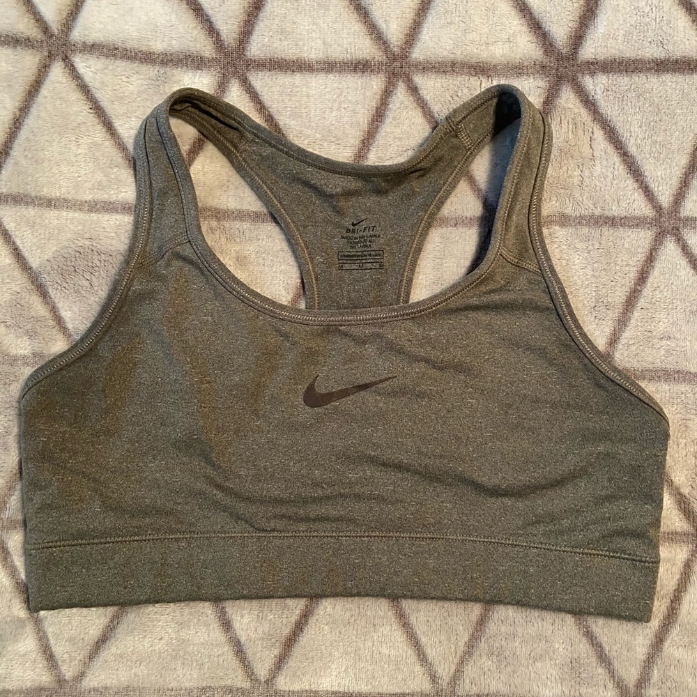 Nike Women’s Medium support swoosh sports bra